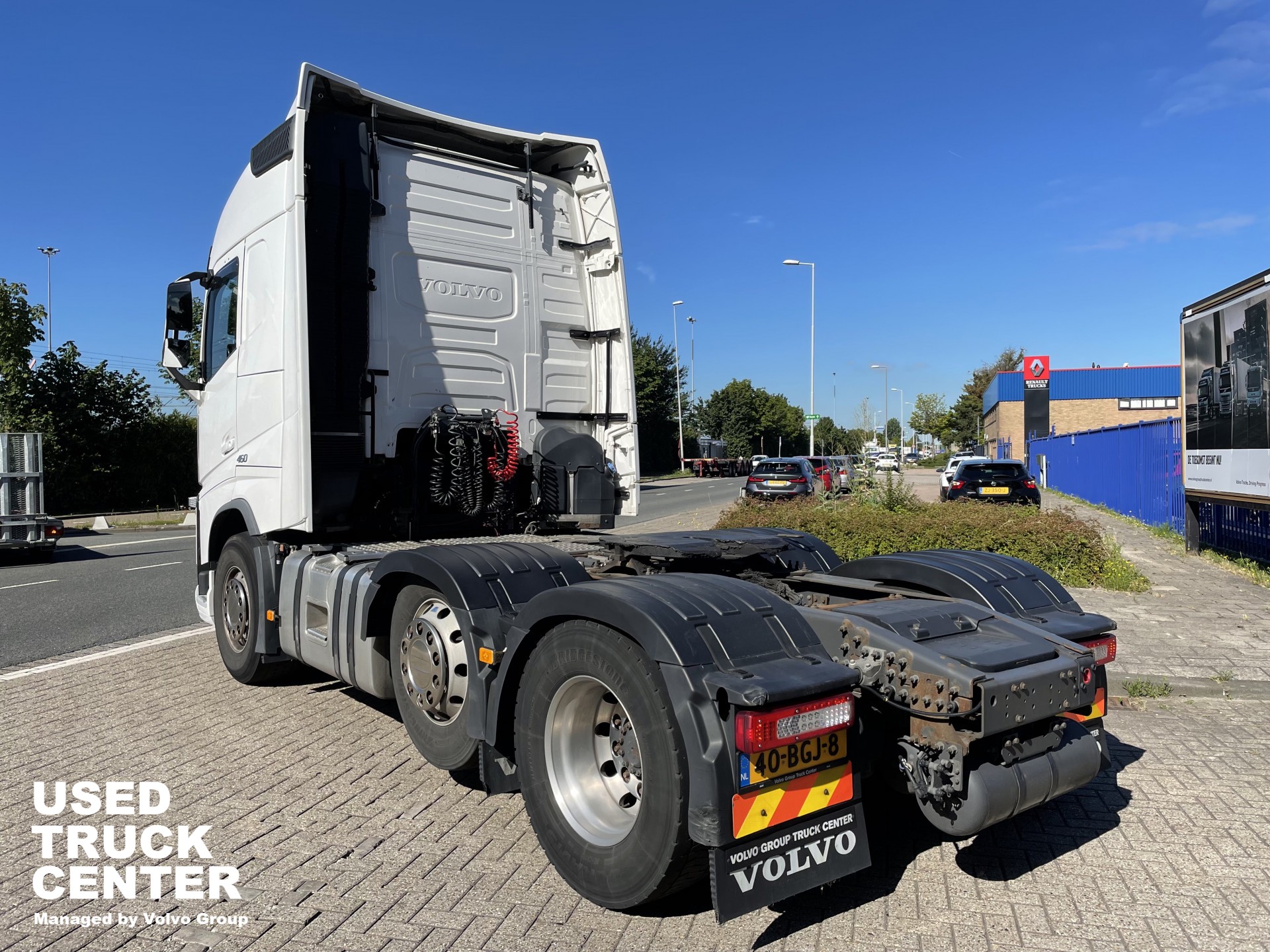 Volvo-FH-460-6x2T-Globetrotter-7-6